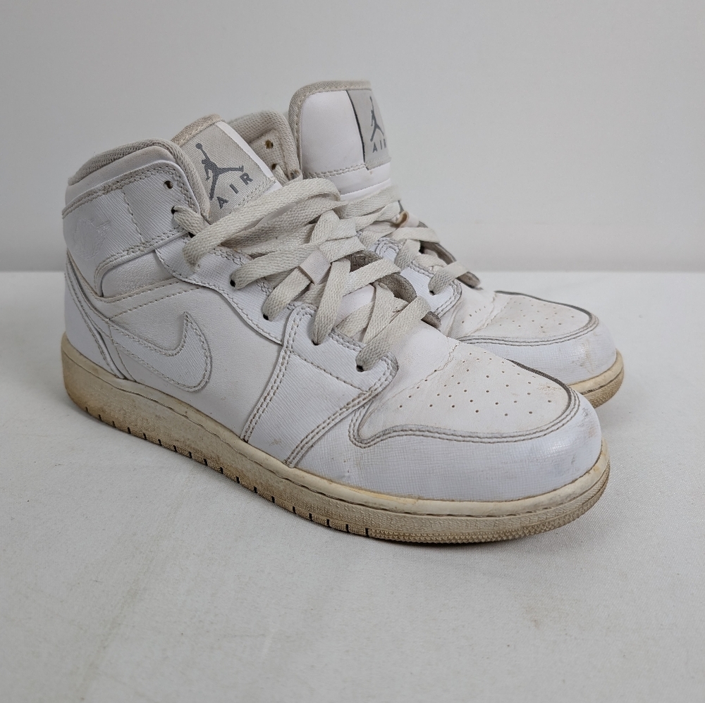 Nike Air Jordan Mid Top Sneakers Youth Size 7 Athletic Shoes 554725-100 - White